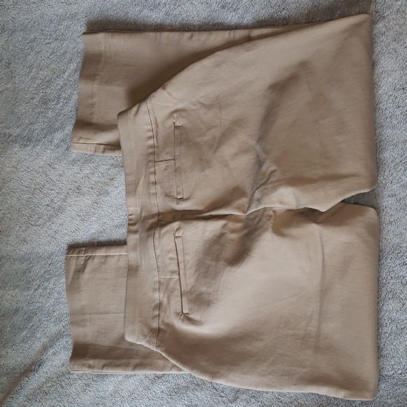 Croft & Barrow Pull On Tan Pants 10 Short - Picture 7 of 8